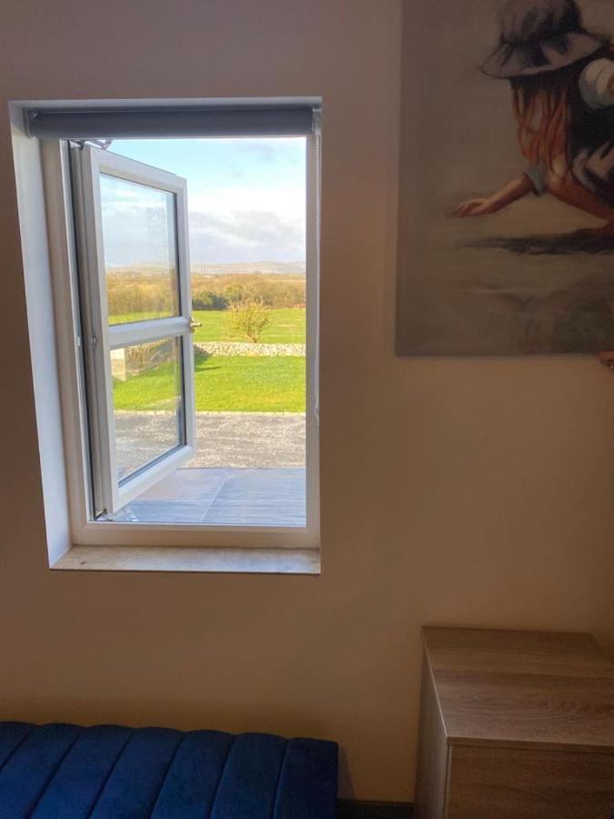 The Burren Inn Tubber Exterior photo